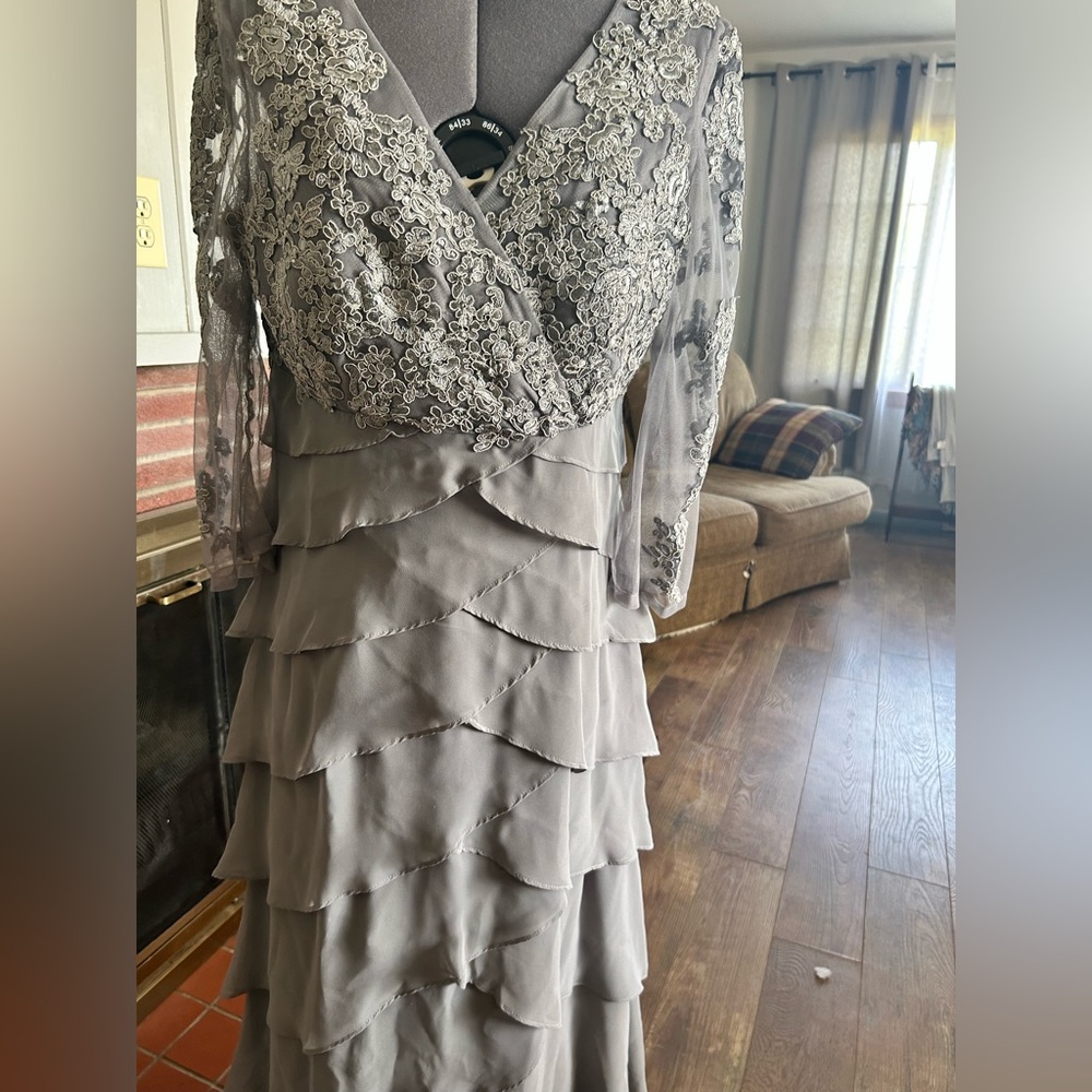 Mother of the bride/groom dress